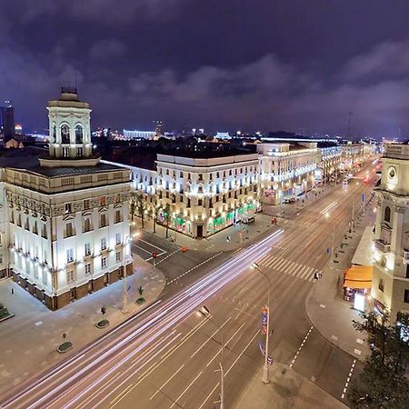 Апартаменты Площадь Победы 明斯克 外观 照片